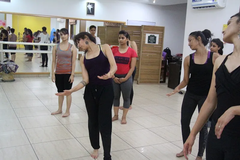 Stance Dance Studio (New Delhi)