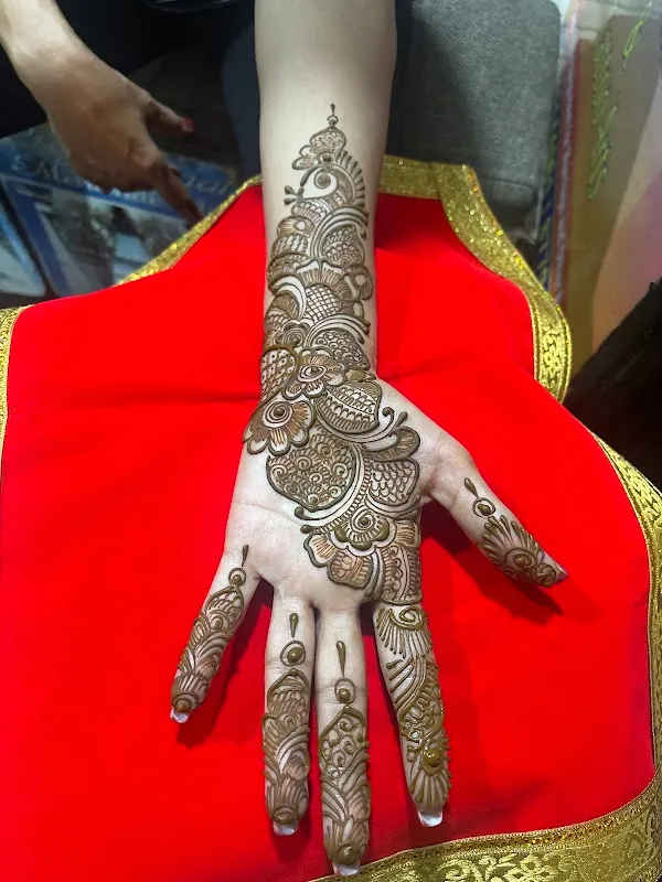 Professional Mehandi & Tattoo Art