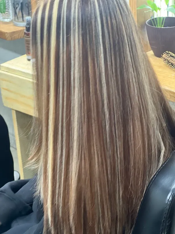 JEHANGIR’Z Salon & Academy