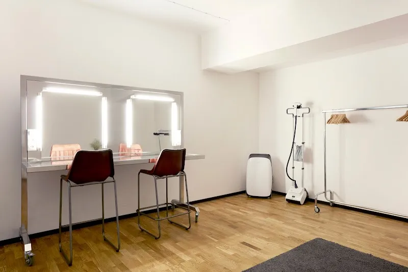 Pin Up Studio