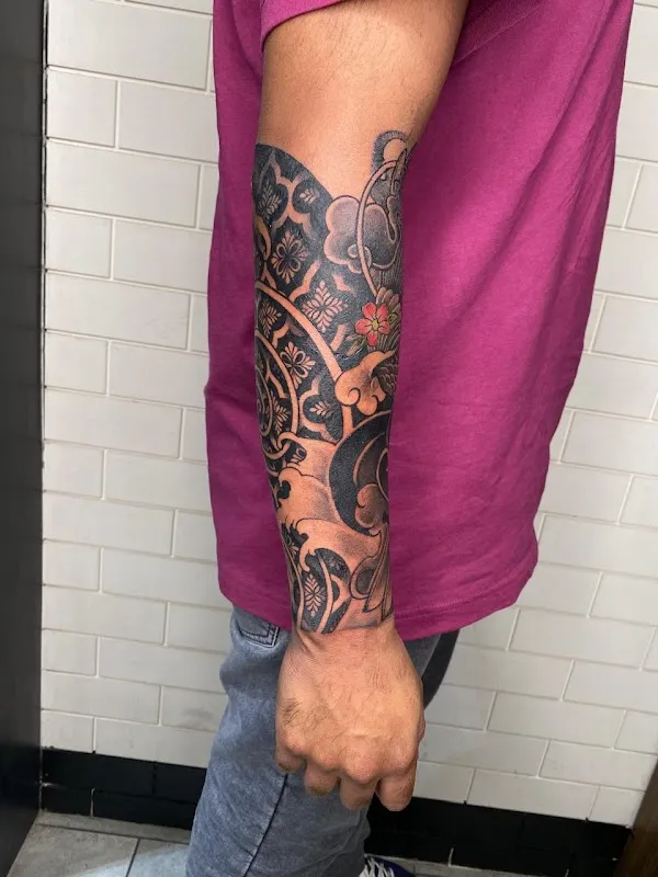 Aliens Tattoo Navi Mumbai