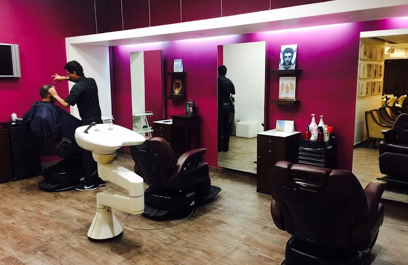 Play Salon | Race Course Road