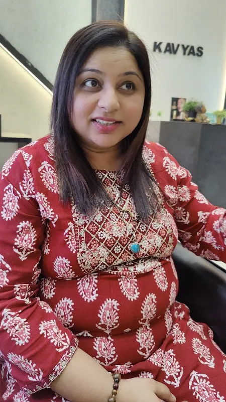 KAVYAS SALON