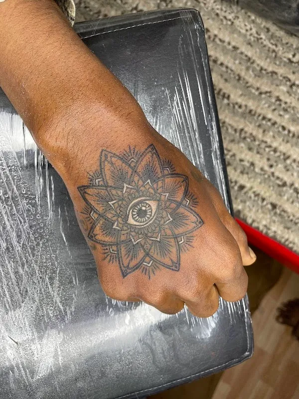 Krizz Tattoo Studio