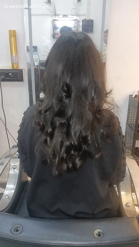 Alexi Unisex Salon