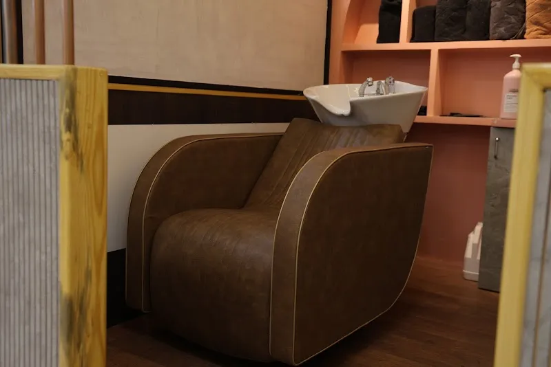 SS Unique Unisex Salon – Top Hair & Beauty Services in Wilson Garden, Bangalore