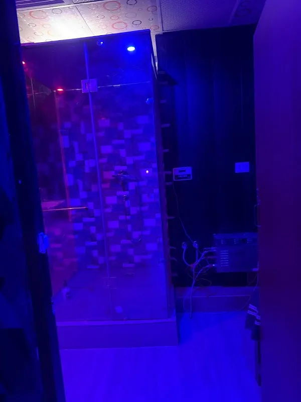 Dream Spa- Massage Center In Jasola Vihar