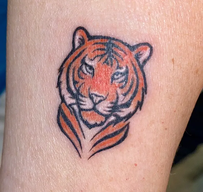 Golden Sparrow Tattoo Studio
