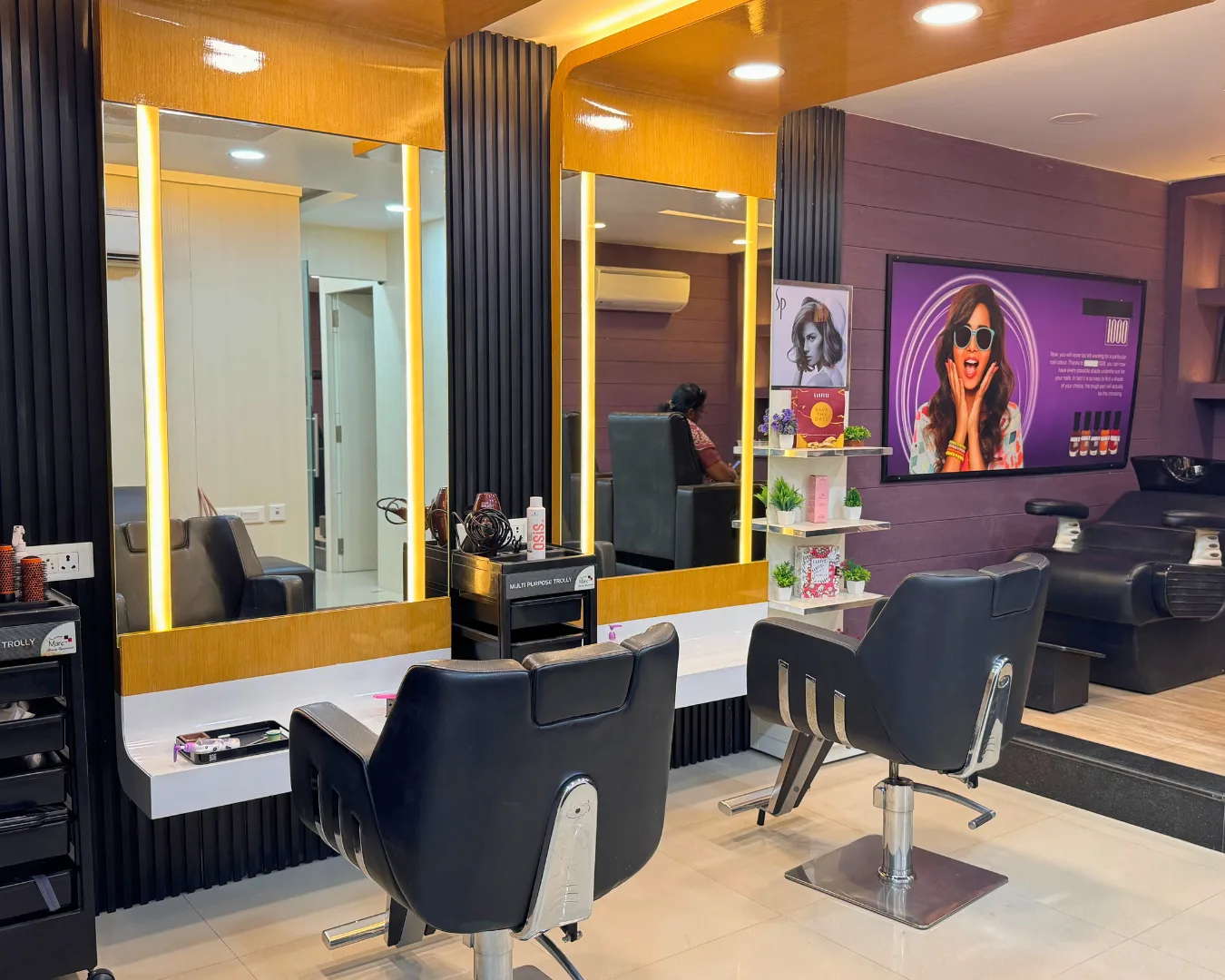 Elevate Signature Salon - Mannivakkam