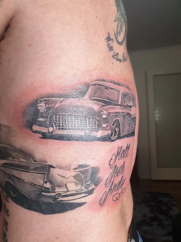 Royal Ink Tattooing