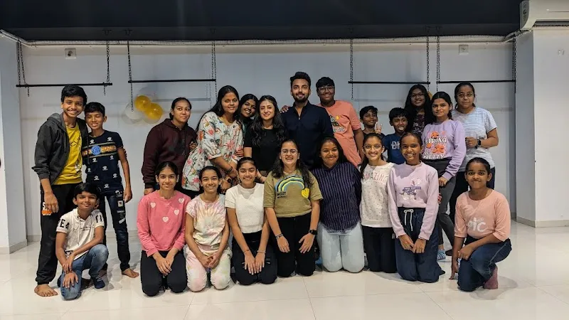 BLLISS - The Dance Studio | GARBA & DANCE ACADEMY