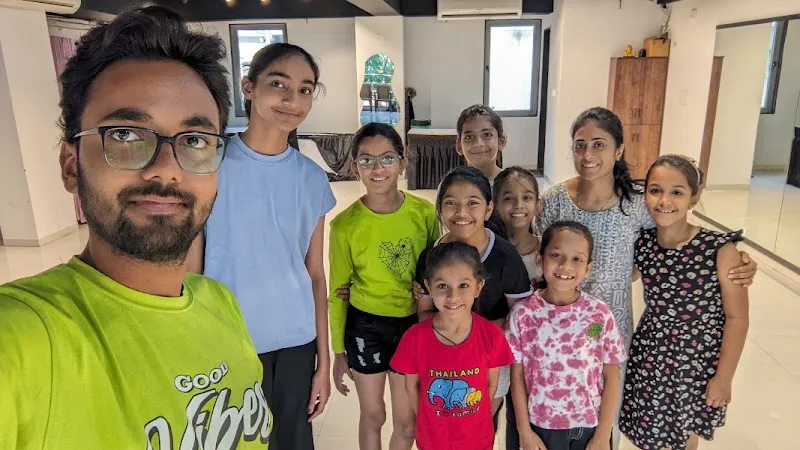 BLLISS - The Dance Studio | GARBA & DANCE ACADEMY