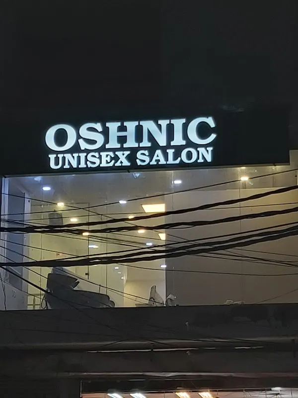 OSHNIC UNISEX SALON AND ACADEMY