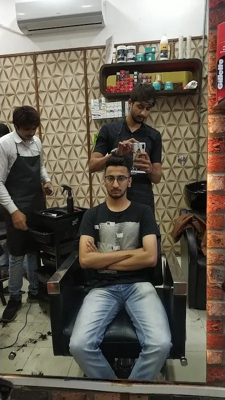 Abhilash Unisex Salon