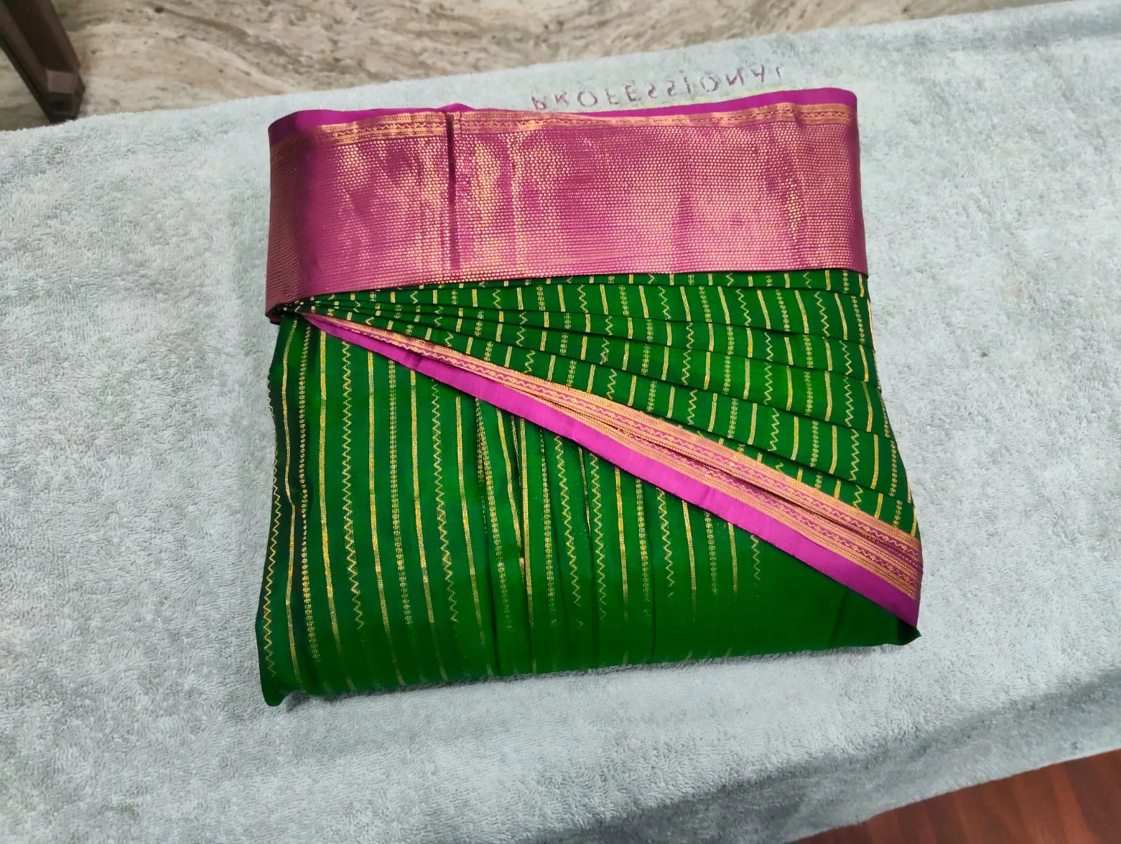 Aaraa Ladies beauty parlour ,Bridal studio & Academy, Professional makeup artist &Saree drappist(exclusively women )