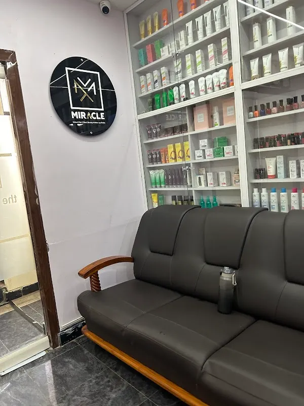 Miracle Salon | Beauty and Make-up Studio | Branch 2 | UNISEX | ACADEMY | Kakinada