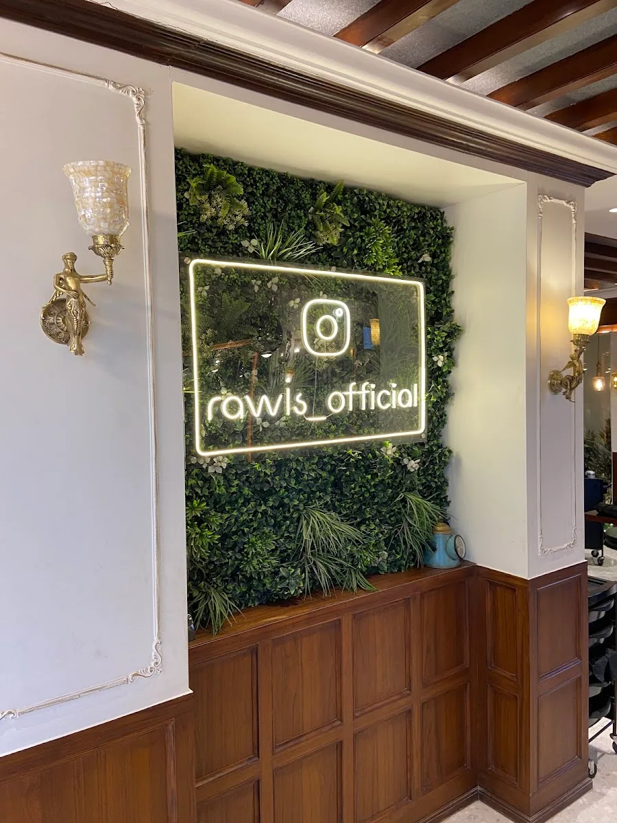 Rawls Salon | Best Salon in Faridabad