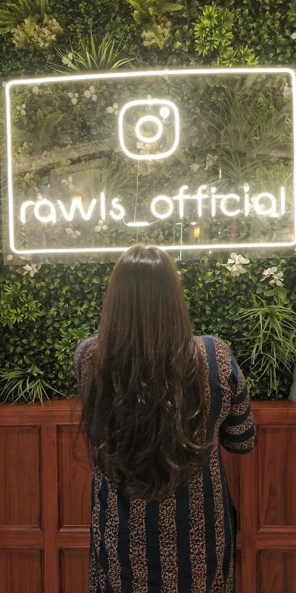Rawls Salon | Best Salon in Faridabad