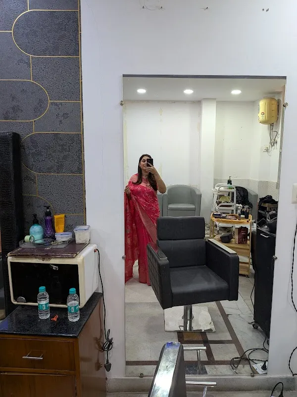 fab U Salon