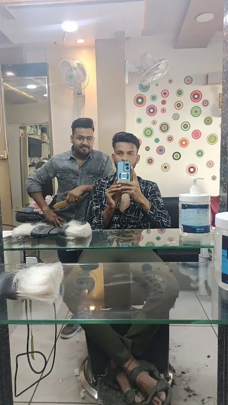 Hair wig In Amravati / Unisoft Hair Patch center / Best Hair Wig in Amravati / Hair Patch for men.