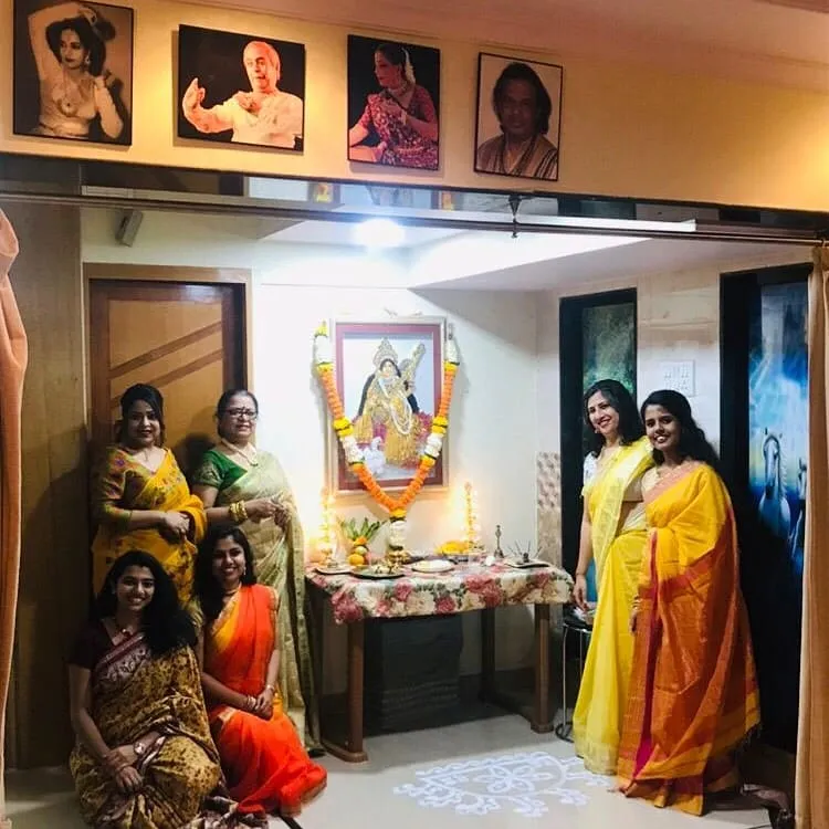 Kalaangan Kathak School By Moli Siddharth