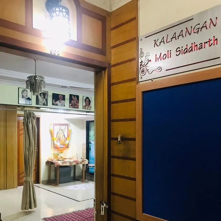Kalaangan Kathak School By Moli Siddharth
