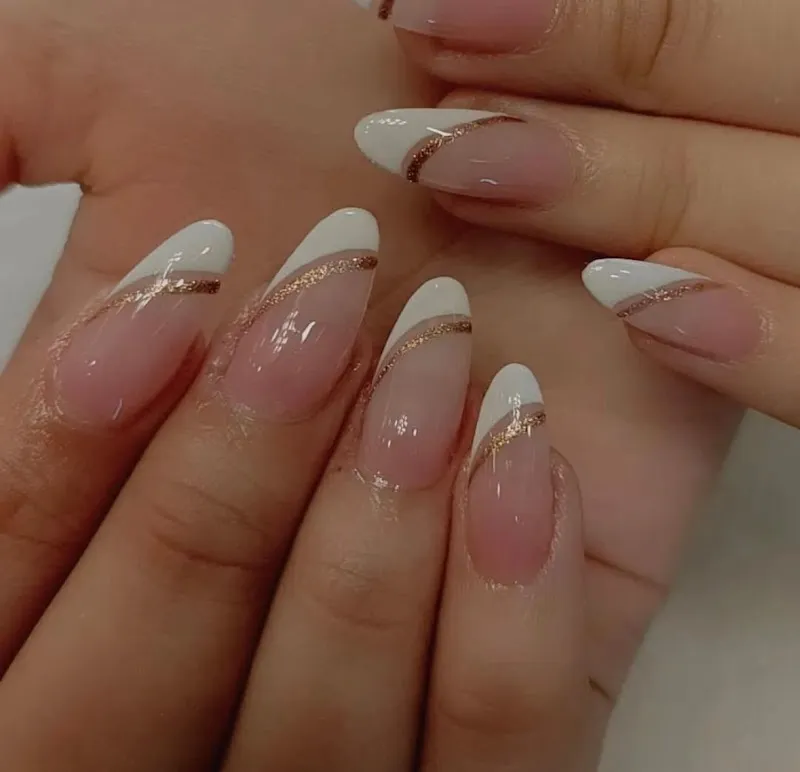 Glamin Salon - Unisex salon in janakpuri | Makeup artist in Janakpuri | Nail art in Janakpuri