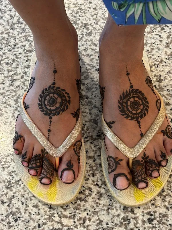 Saniyas Beauty Salon & Academy