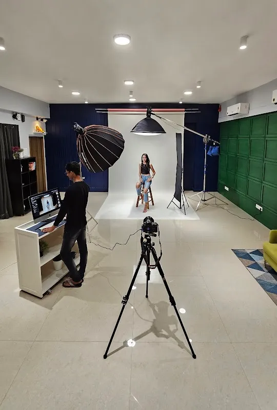 THE BOMBAY STUDIO
