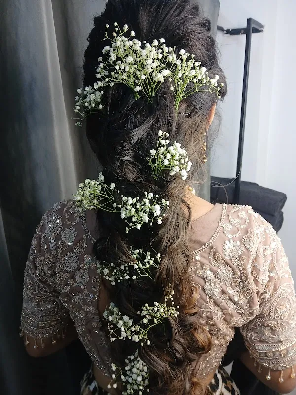 Lj LOOKS UNISEX SALON
