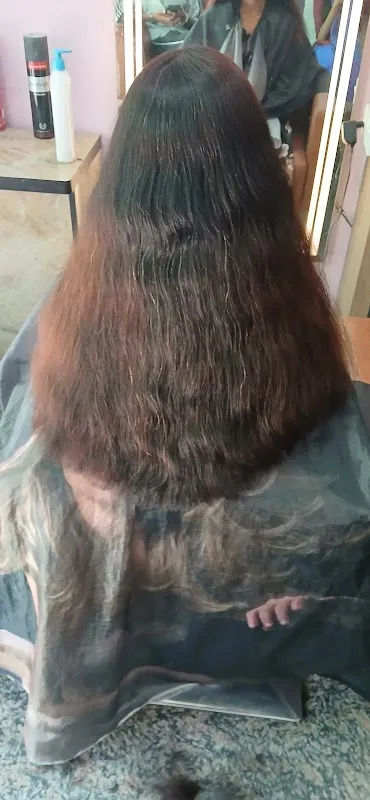 Lj LOOKS UNISEX SALON