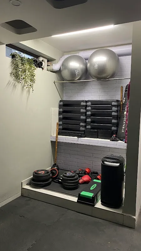 AR ELITE FIT STUDIO