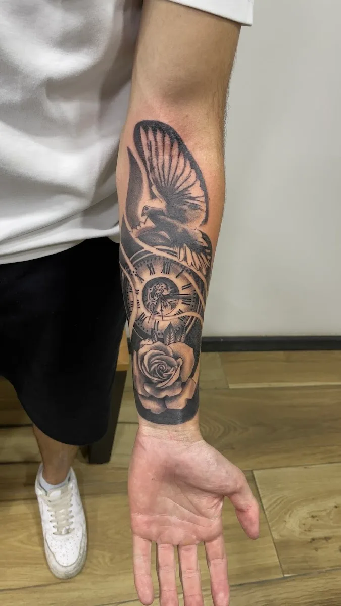 Smoke Dragon Tattoo and Piercing in Rio de Janeiro RJ Center