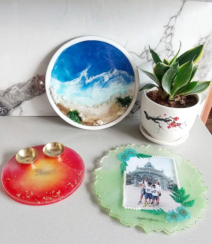 Resin art|Decoupage art|candle making |craft classes|varmala preservation |Kraft_creation_bynisha