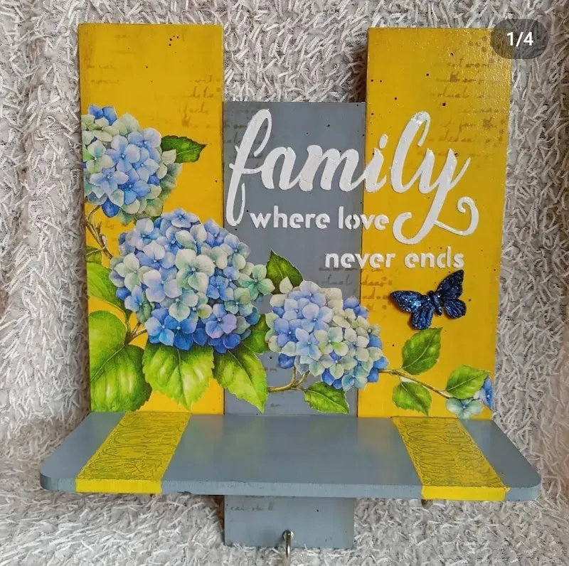 Resin art|Decoupage art|candle making |craft classes|varmala preservation |Kraft_creation_bynisha