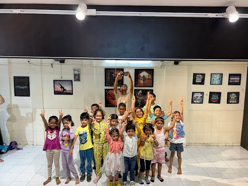 VIPUL DANCE ACADEMY
