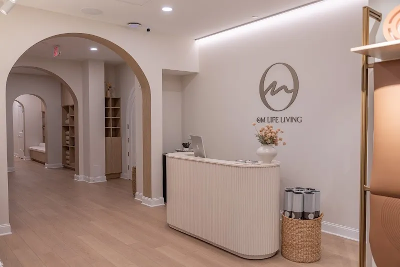 Om Life Living Yoga | Studio