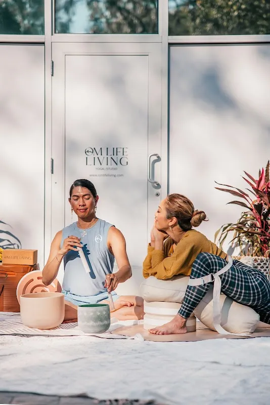 Om Life Living Yoga | Studio