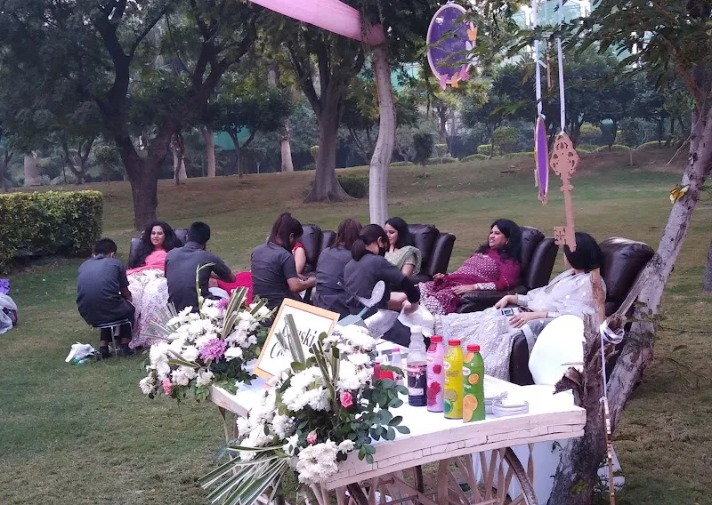 Relaxing Bliss | Mobile Spa for weddings | Foot massage