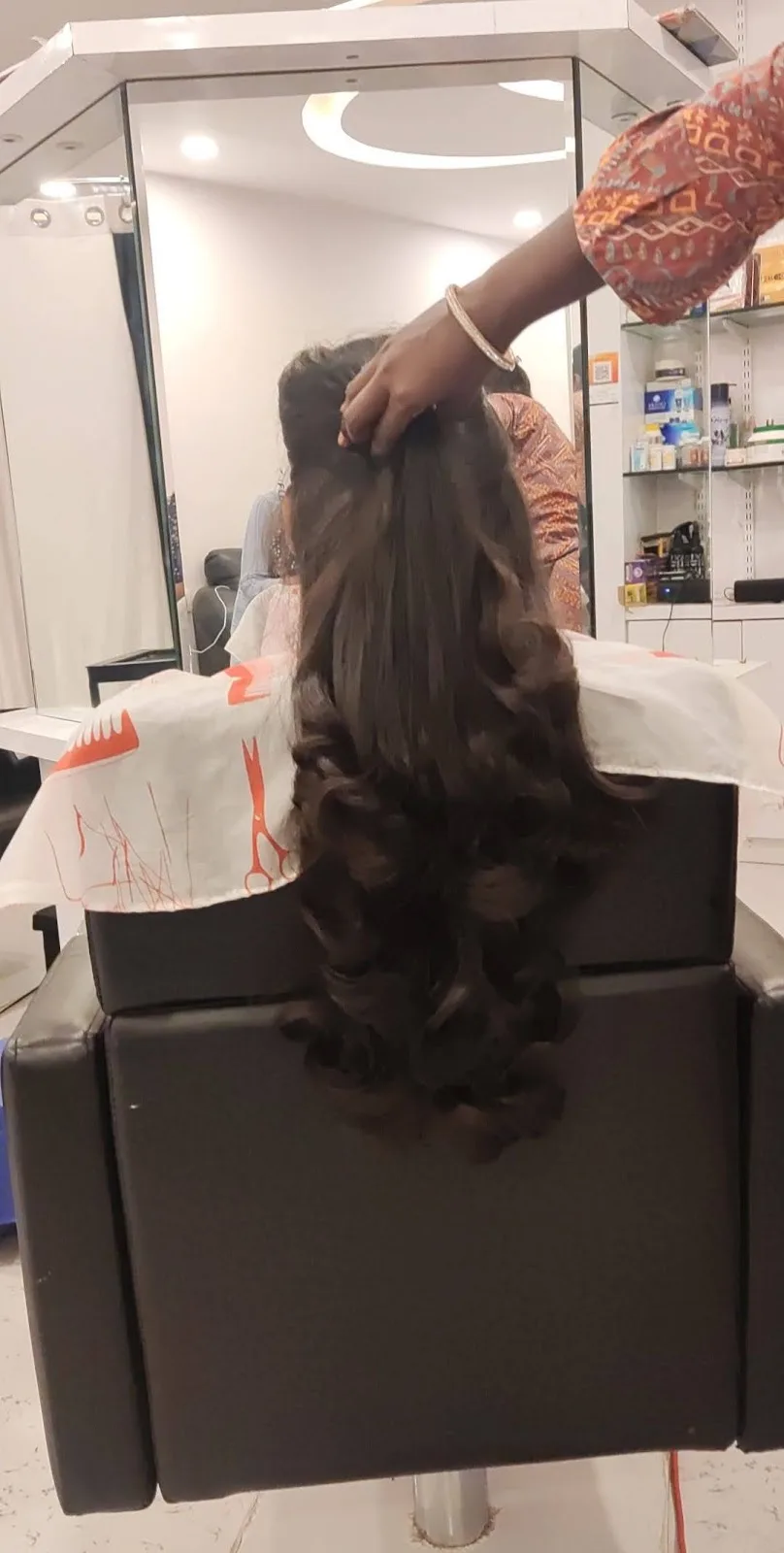 Studio 18 women Hair & Beauty salon