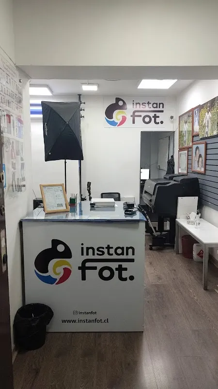 Instanfot Ltda - Foto Visa y Foto Carnet en Santiago
