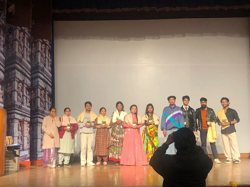 नृत्य vibe studio