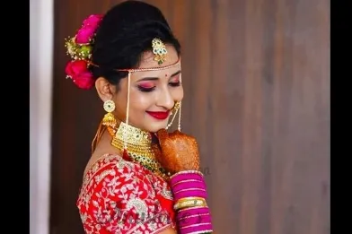 PRETTY LOOKS BY ANUSHREE SULE