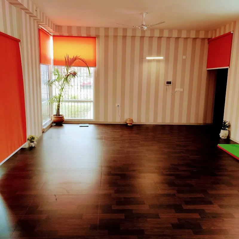 Moksha : Yoga & Ayurveda Wellness Center