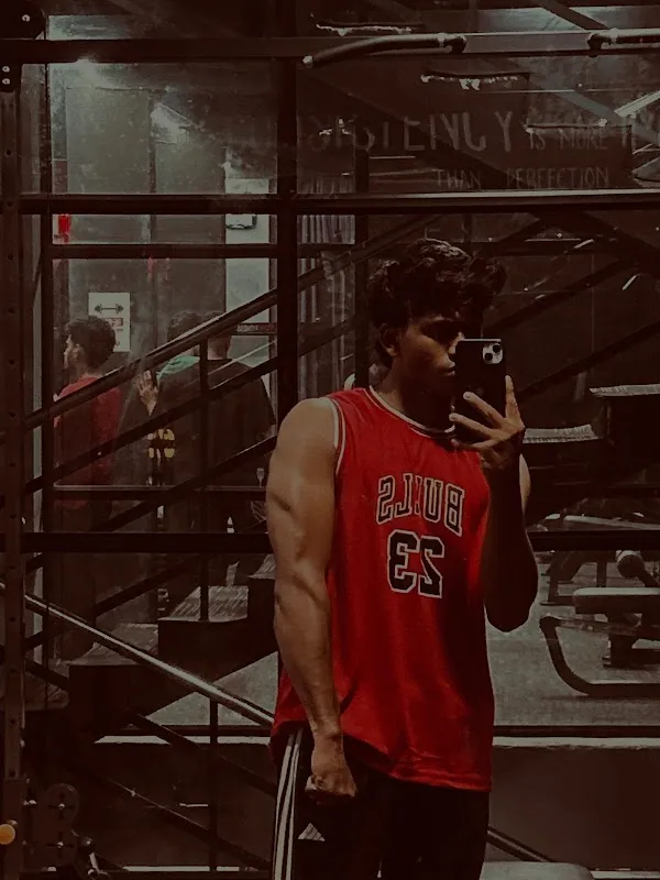 FITNESS CLUB