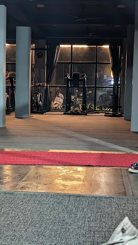 FITNESS CLUB