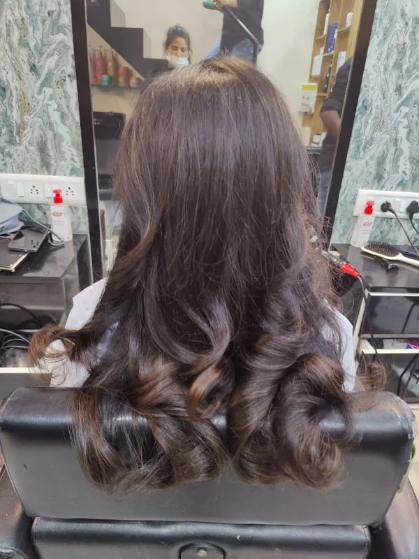 Cre8 Unisex Salon Powai