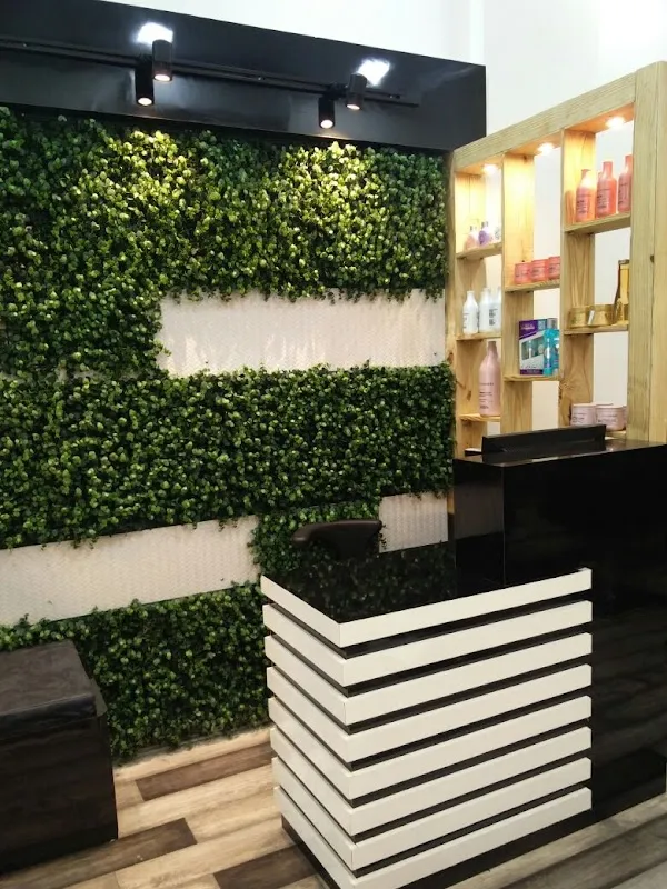 Cre8 Unisex Salon Powai
