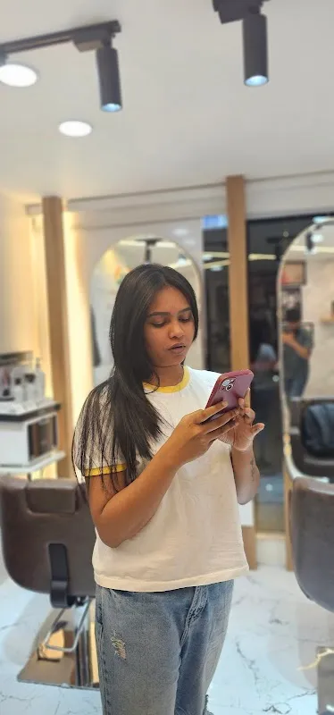 Manea The Salon - Ameenpur