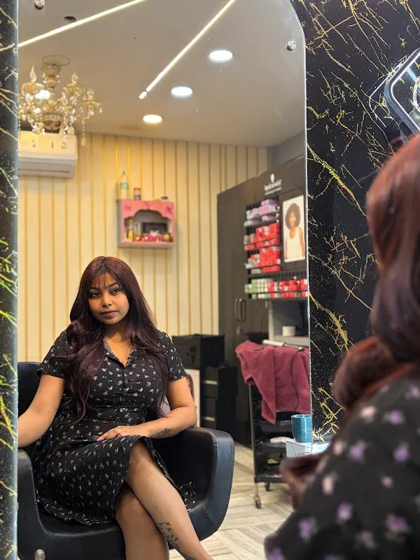 Naren Hair Studio